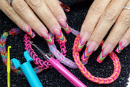 Étape par étape «Ongles Loom»